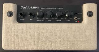 Amplificador Cort A-MINI para guitarra acústica