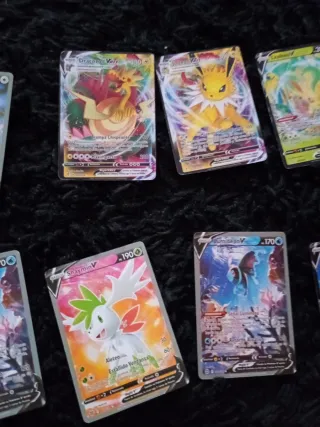 Cromos Pokémon V y VMAX