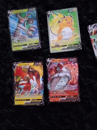 Cromos Pokémon V y VMAX