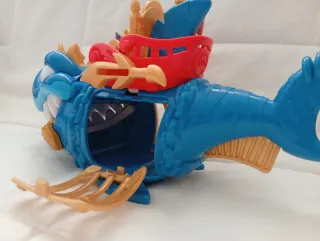 King Shark (tiburón Pitatix)