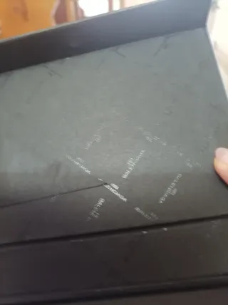 Caja Balenciaga Negra de una cartera