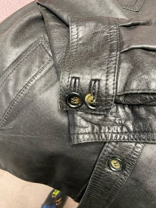 Chaqueta de cuero vintage negra