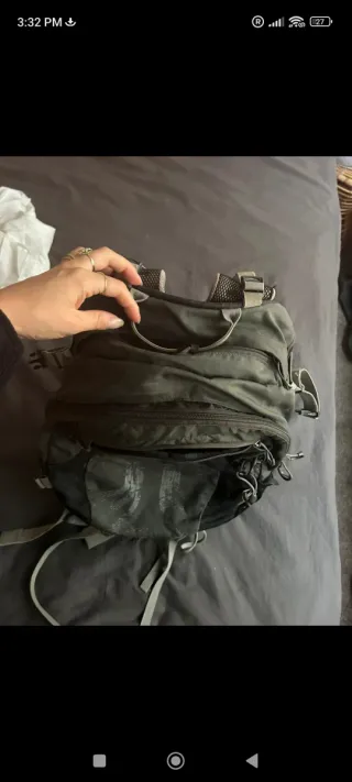 Mochila Senderismo Osprey Stratos 24L Negra/Gris