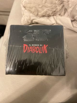 Action Figure Dolores Il Mondo di Diabolik