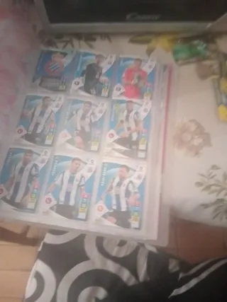 Álbum LaLiga Adrenalyn 2021-2022 + Cartas