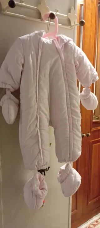 Buzo para nieve de bebé rosa