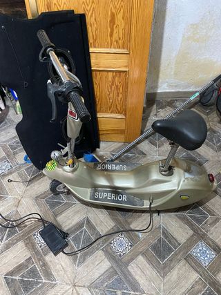 Patinete eléctrico antiguo Superior