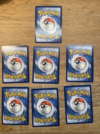 Carte Pokémon pokeball evoluzioni prismariche