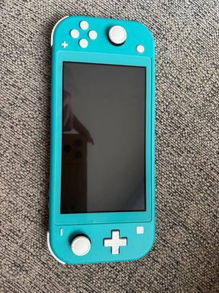 Nintendo Switch Lite + Super Mario Bros U Deluxe