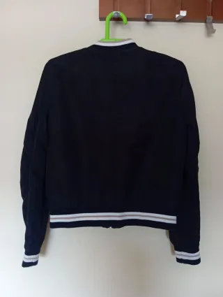 Chaqueta bomber negra