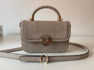 Bolso Guess Mini Satchel efecto lagarto