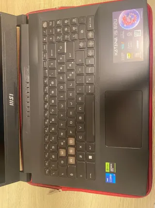 MSI Katana 15 B12U - Intel Core i7 RTX