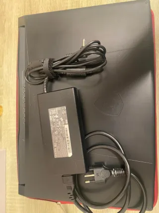 MSI Katana 15 B12U - Intel Core i7 RTX