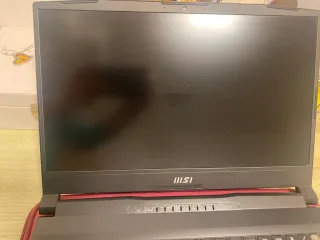 MSI Katana 15 B12U - Intel Core i7 RTX