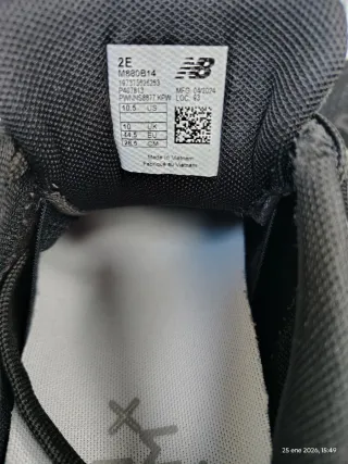 Zapatillas New Balance 880 Negro/Plata