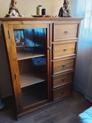 Mueble de salón madera y cristal