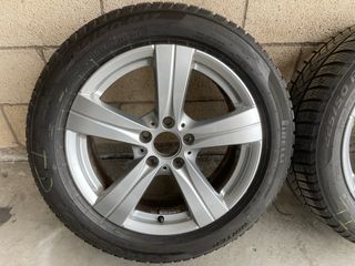 Llantas originales con neumáticos de invierno