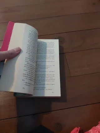 ¿Hay alguien ahí fuera? (Hermanas Walsh 4) (Spa...