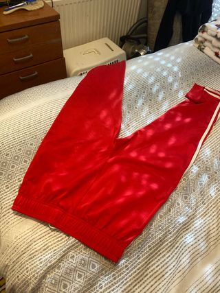 Pantalon chandal rojo adidas
