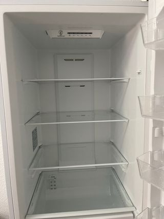 Vendo mi Frigorífico EDESA blanco con congelador