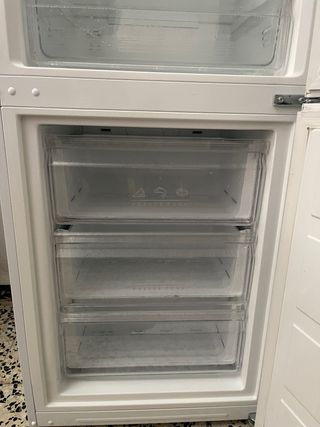 Vendo mi Frigorífico EDESA blanco con congelador