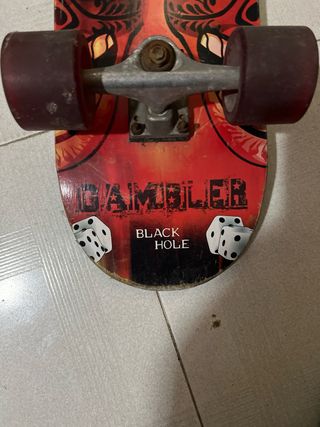 Skate Board Negro con Calavera