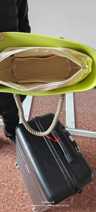 Bolso O bag verde con asas de cuerda