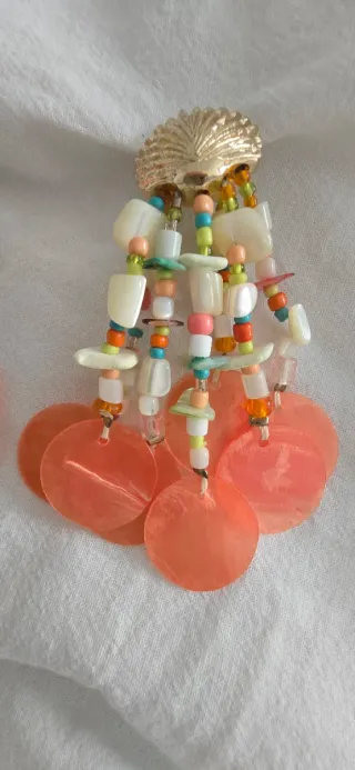 Pendientes largos conchas y cuentas