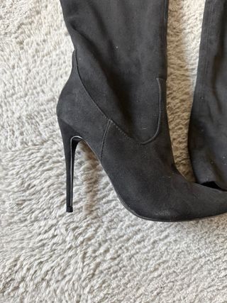 Stivali scamosciati alti neri