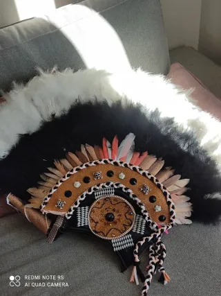 Disfraz Carnaval Gorro con luces. Falda Muñequera