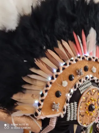 Disfraz Carnaval Gorro con luces. Falda Muñequera