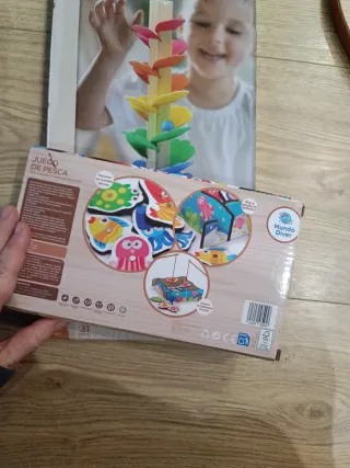 Lote Juguetes: Árbol Musical y Juego Pesca