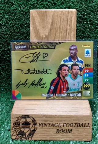 Carta Adrenalyn firmada