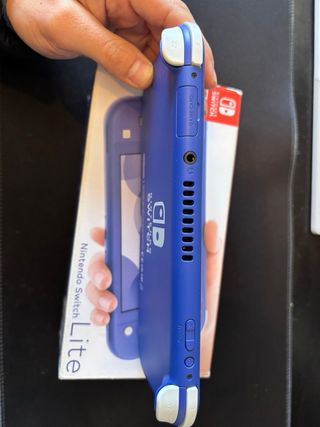 Nintendo Switch Lite Azul + Caja + Funda