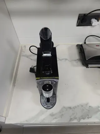 Cafetera NPG Fiorella NP100 Nespresso