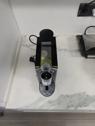 Cafetera NPG Fiorella NP100 Nespresso