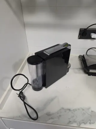 Cafetera NPG Fiorella NP100 Nespresso