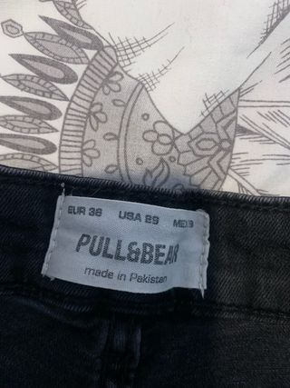 Pantalón vaquero chico Pull&Bear negro T.36