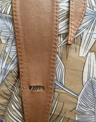 Cinturón de cuero ajustable