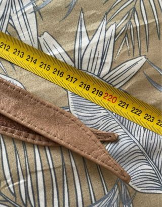 Cinturón de cuero ajustable