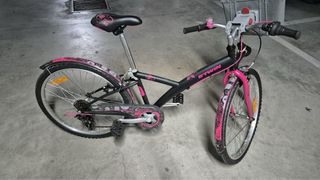 Bicicleta BTWIN con cesta