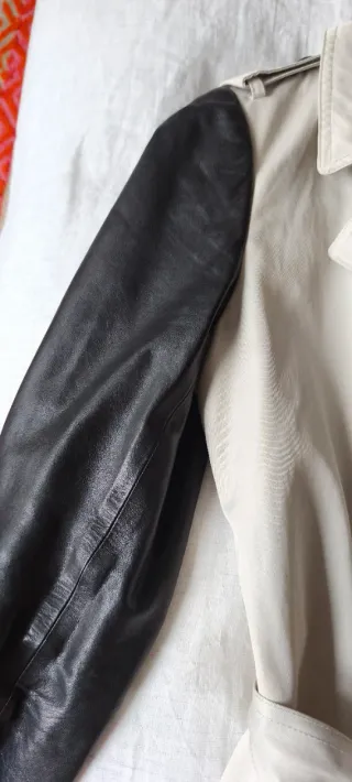 Gabardina Donna Karan cuero beige/negro