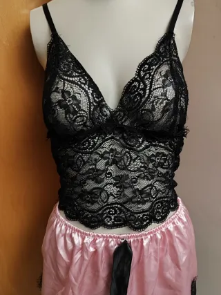 Conjunto lencería pijama encaje negro y rosa