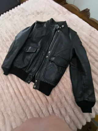 Chaqueta de cuero negra talla 44