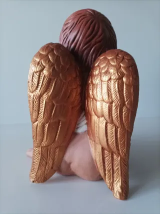 Figura de ángel/querubín