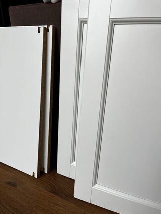 Puertas y baldas BESTA Ikea