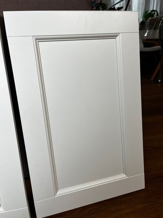 Puertas y baldas BESTA Ikea