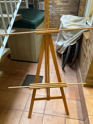 Caballete de madera para pintar