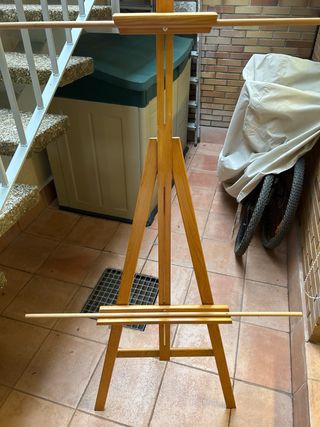 Caballete de madera para pintar