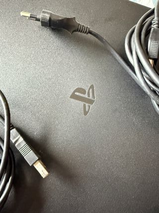 Sony PS4 (PlayStation) SLIM completa